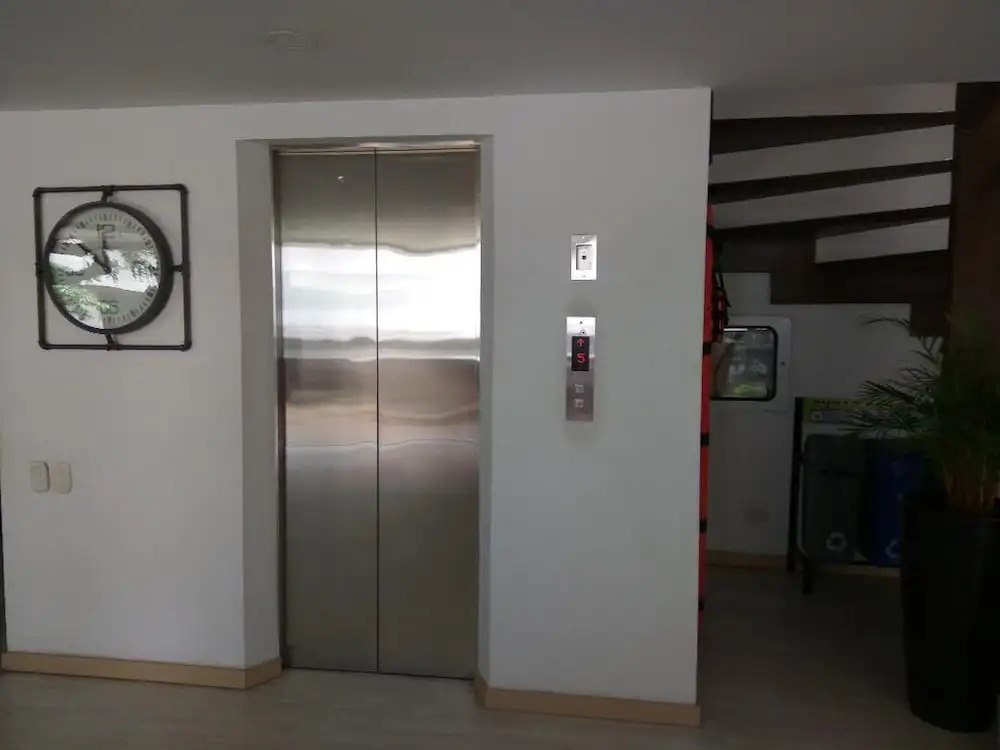 Beautiful Apartmentsuite With The Best Location In Medellin Free Wi-fi