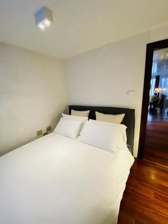 Suite300 by Palazzina300