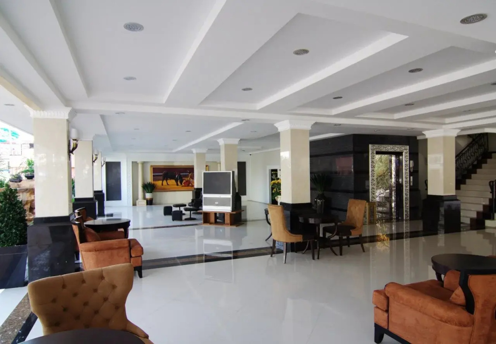 LK Mantra Pura Resort