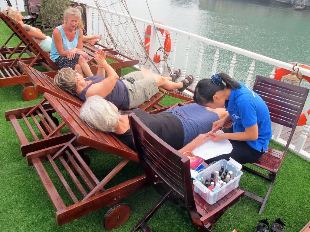 Gray Line Halong Cruise