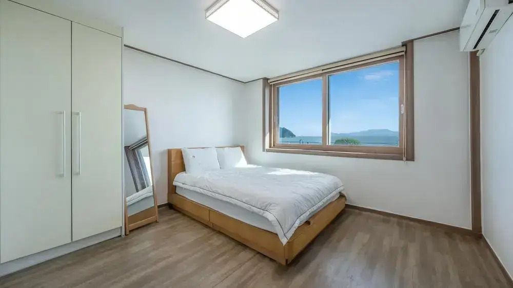 Yeosu Eoneumeosjinnal Pension