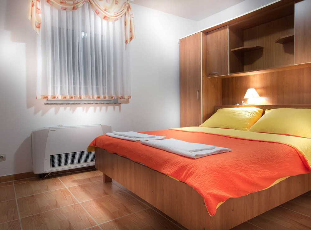 Golden Coast Villa Caska