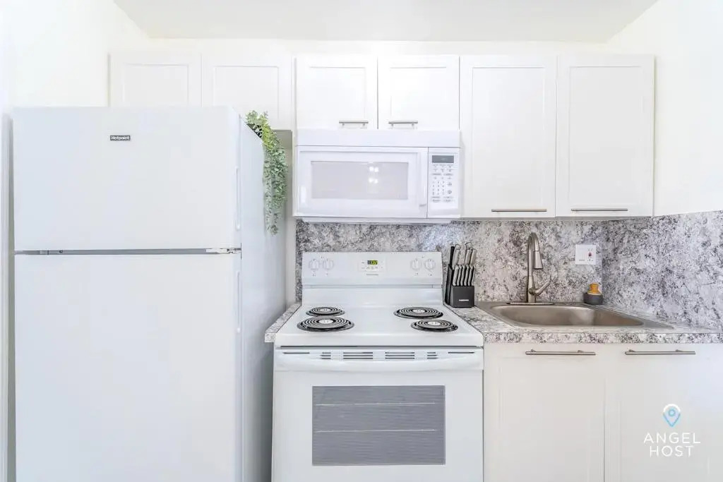 Sleek and Cozy Space 8Min to Ft Lauderdale Beaches!