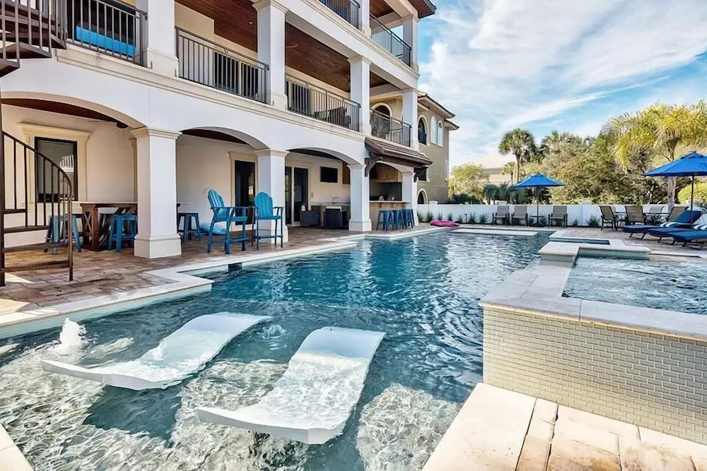 Big House by the Sea 8 Bedroom Holiday Home by Five Star Properties
