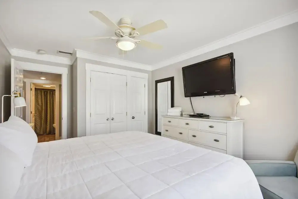 Sandpiper Cove 1125 1 Bedroom Condo by RedAwning