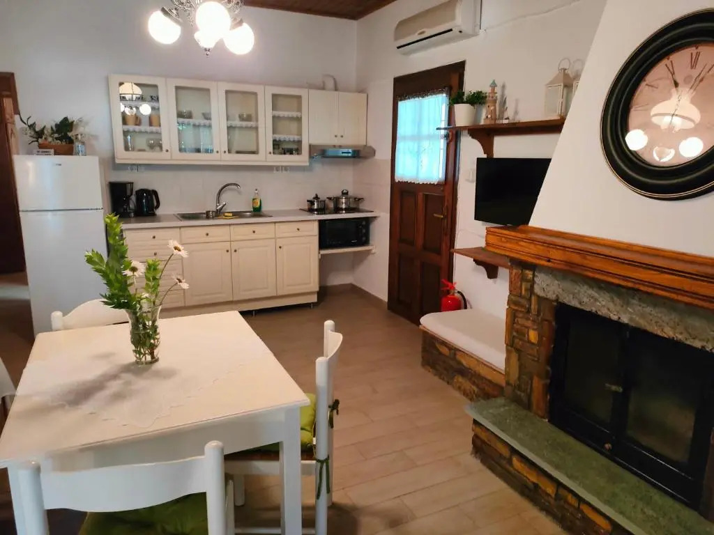 Armonia & Anemos Family Apartments