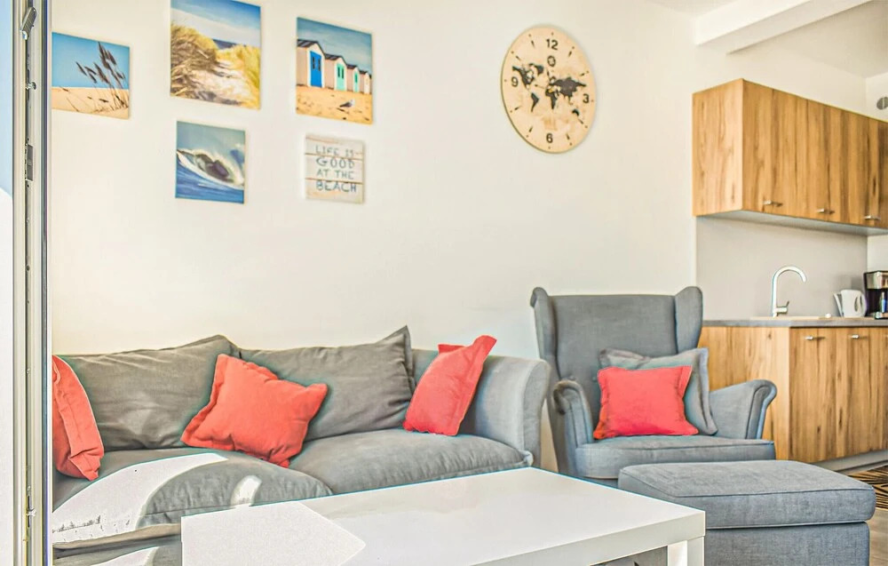 Awesome Home In Grzybowo With Wifi