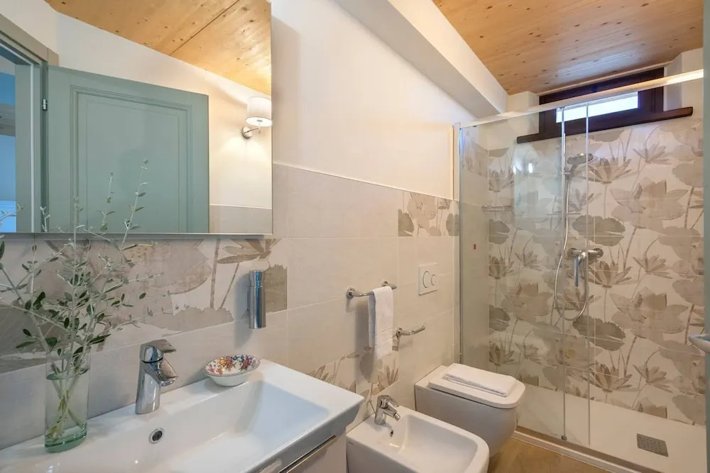 I Gelsi 12&2 by Marche Holiday Villas