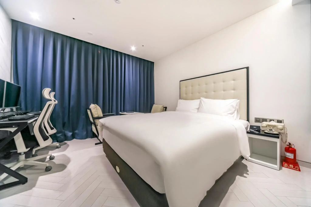 Daegu Dongseongro Hotel Labella