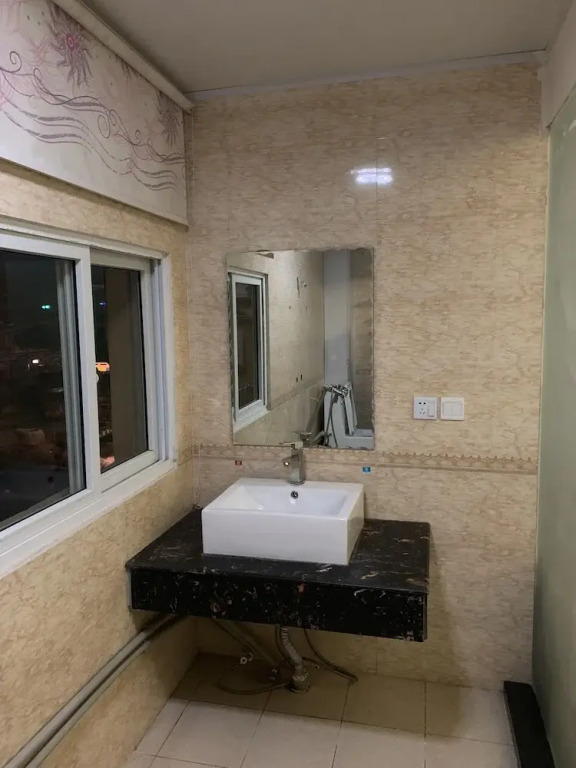 Yuqiao Courtyard Hotel