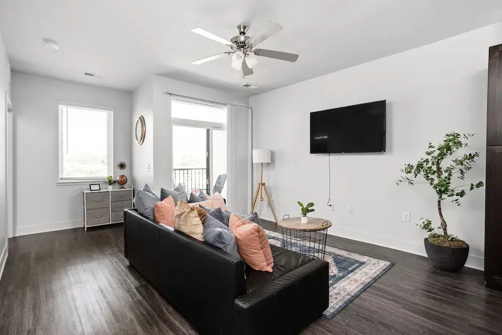 Cozysuites Stylish 4BR the heart of Nora