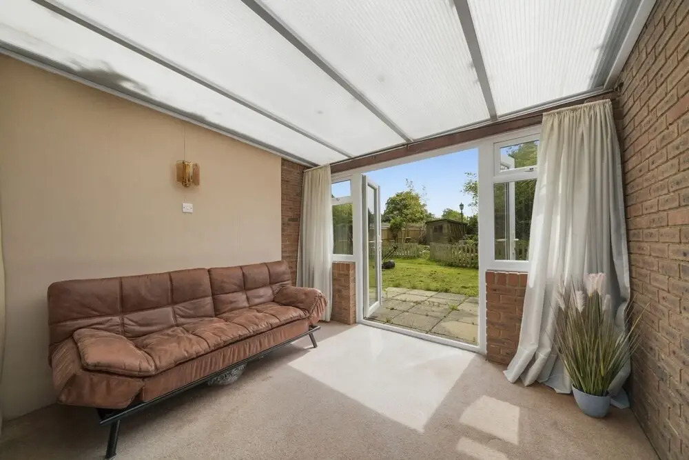 Lovely 5-bed House in Maidstone