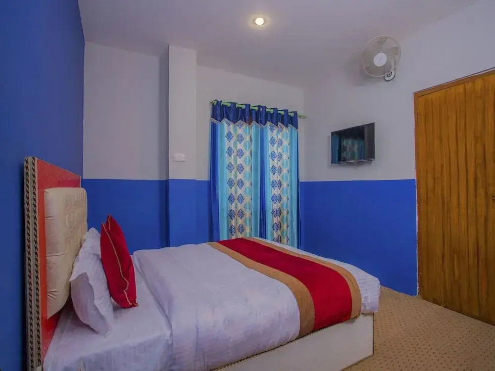 OYO 266 Hotel Grand Stupa