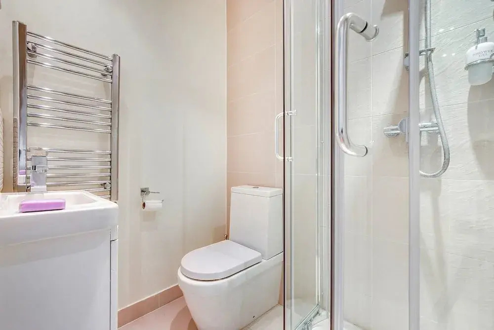 Beautiful 2 bed in Heart of West London