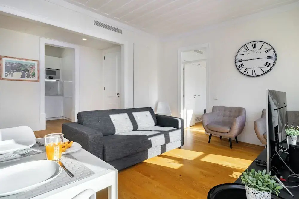 Restauradores Deluxe W/ Elevator & Ac Perfect For Families & Friends