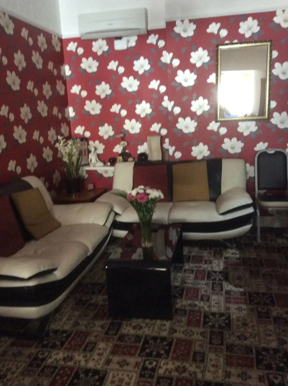 Glenheath Hotel