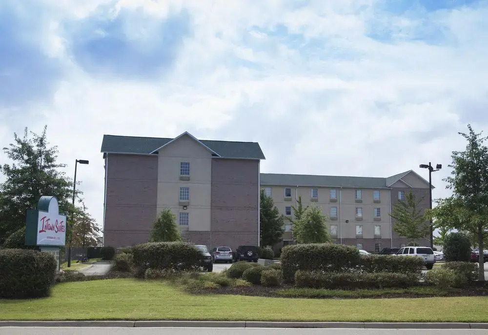 Savannah Suites Norfolk