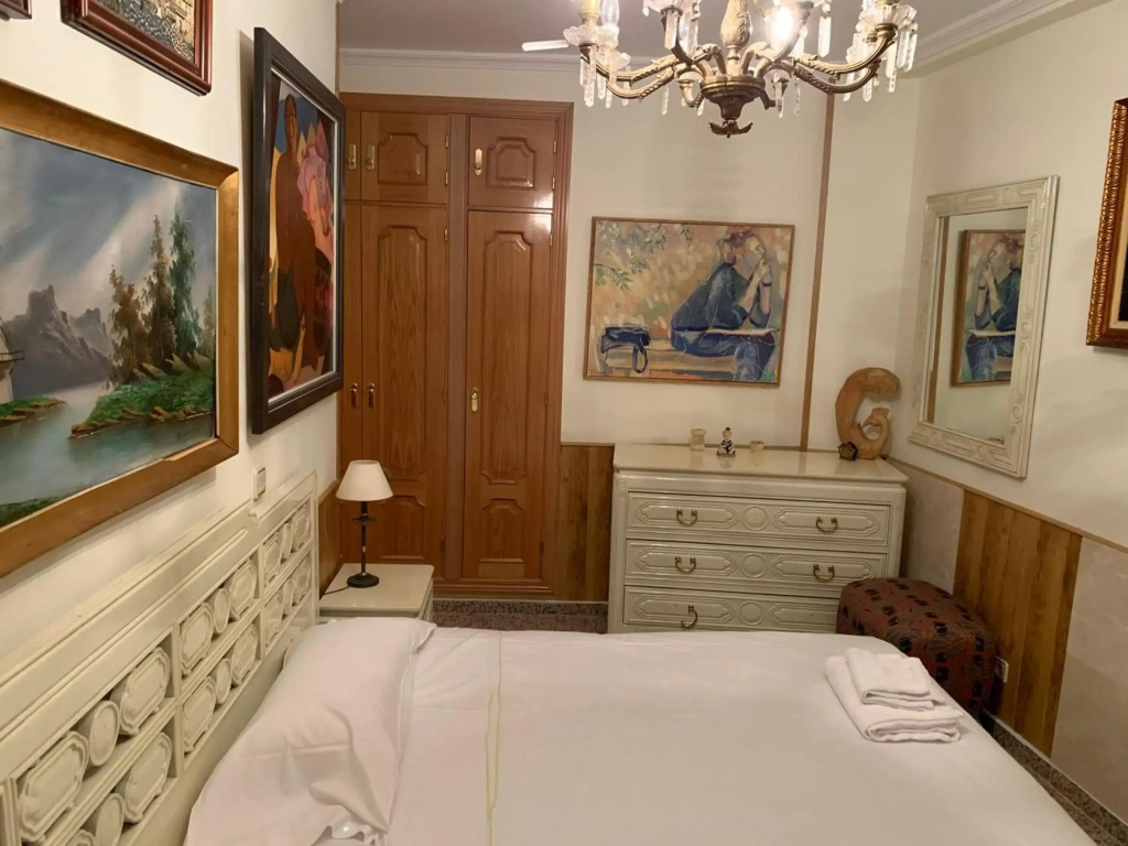 Apartamentos Suites Torr Av América - López de Hoyos