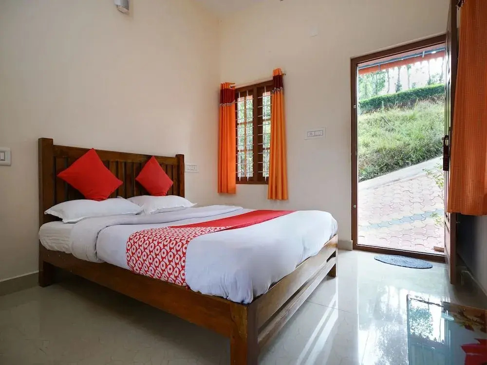OYO 13548 Leaf Garden Cottage