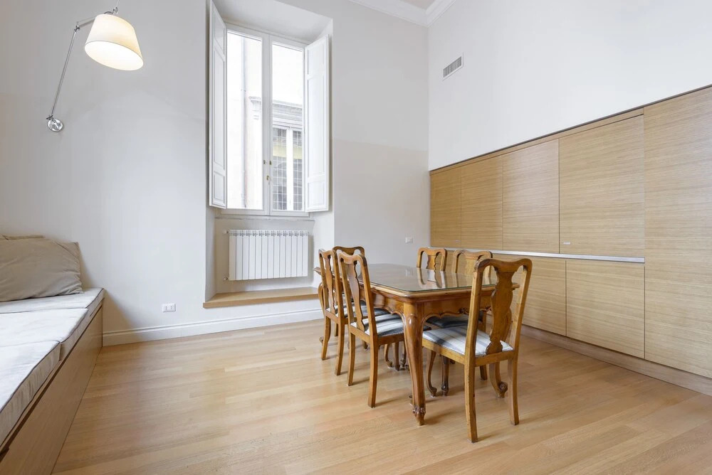 Travel & Stay - Navona 2