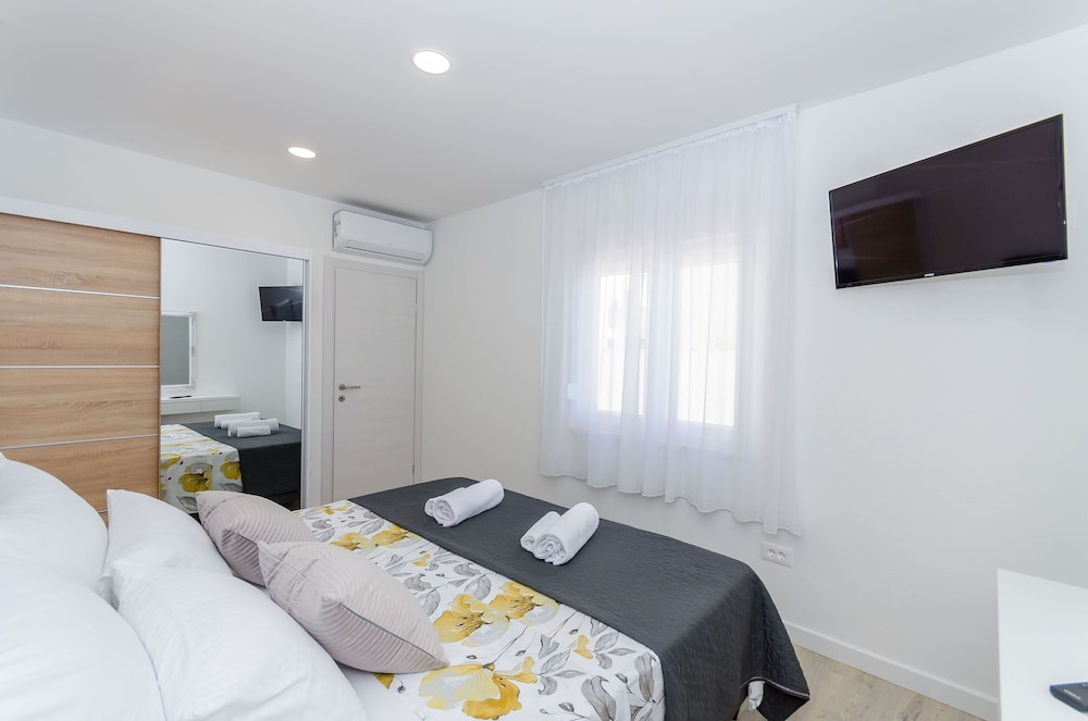 Apartment Lantana Hvar