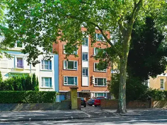 Stylish 3-Bedroom in Maida Vale