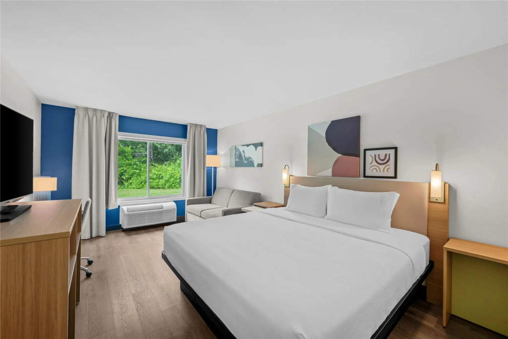Spark by Hilton Brunswick