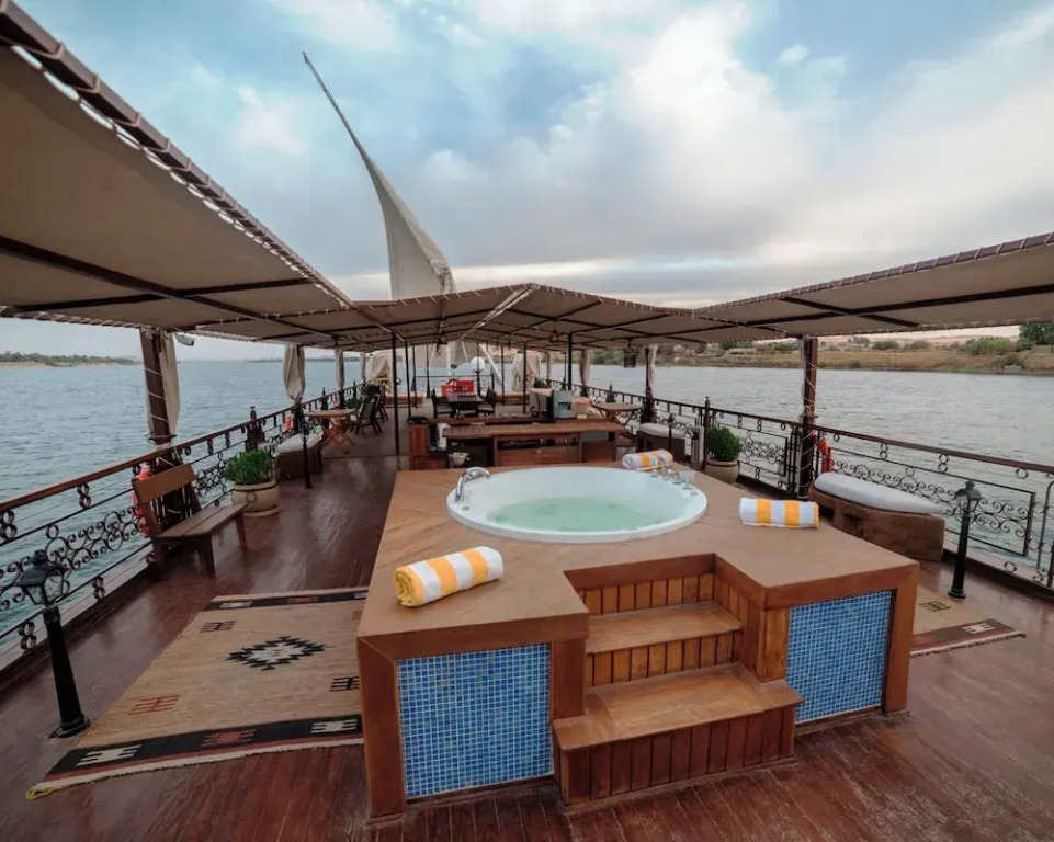 Sonesta Dahabeya Amirat I - Nile Cruise Ship - 7 nights from Luxor every Saturday
