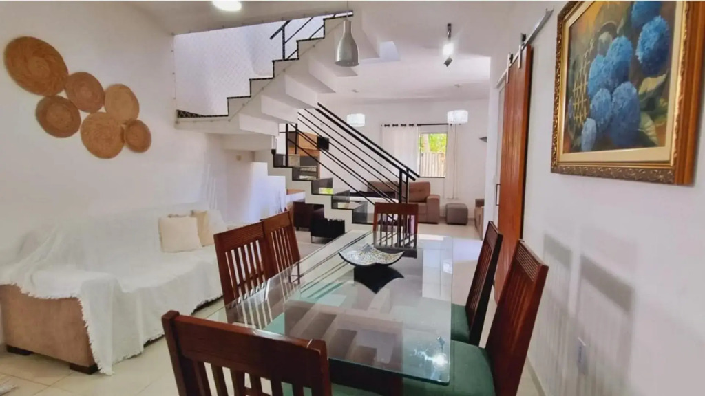 Casa de 4 suítes com piscina e área gourmet em Porto Seguro - Casa dos Ipês