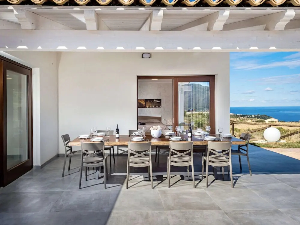 Villa in Castellammare Near the Coast