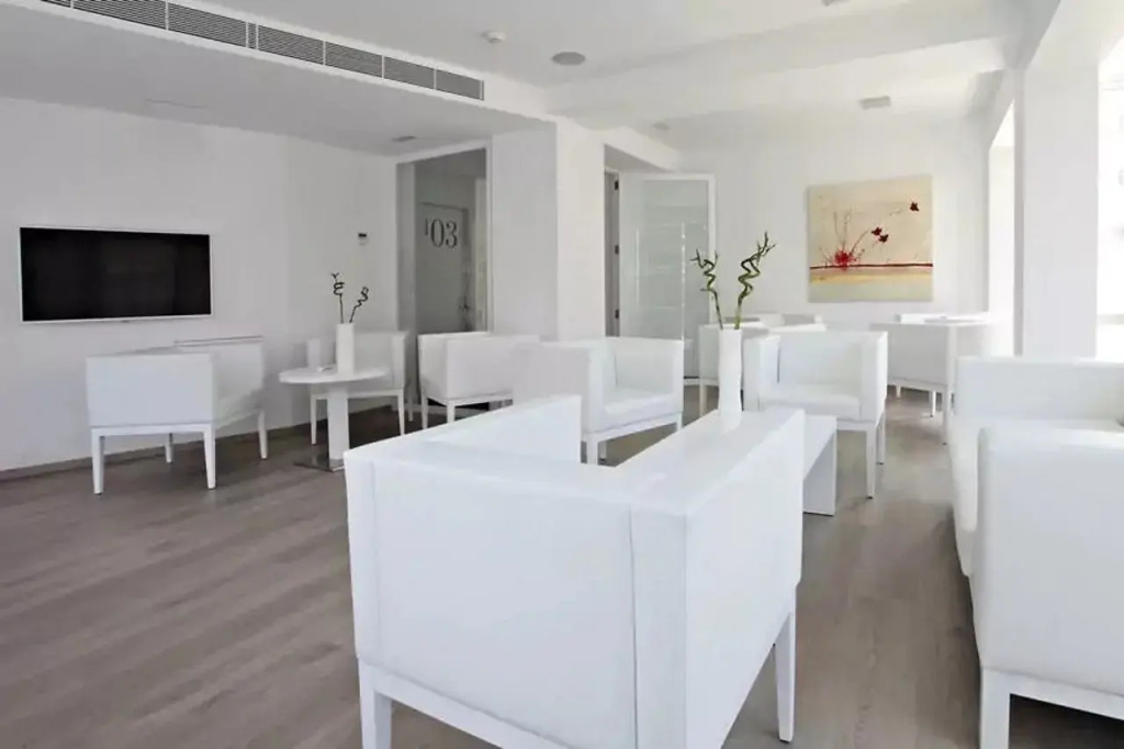 Mar Calma Hotel