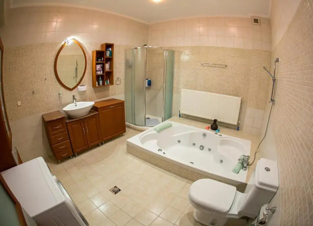 Vier Luxury House