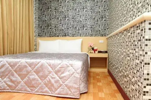 Yadu Hotel