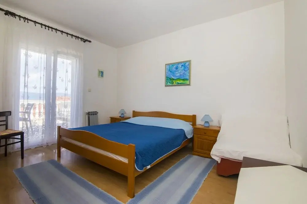 Apartments Jakov