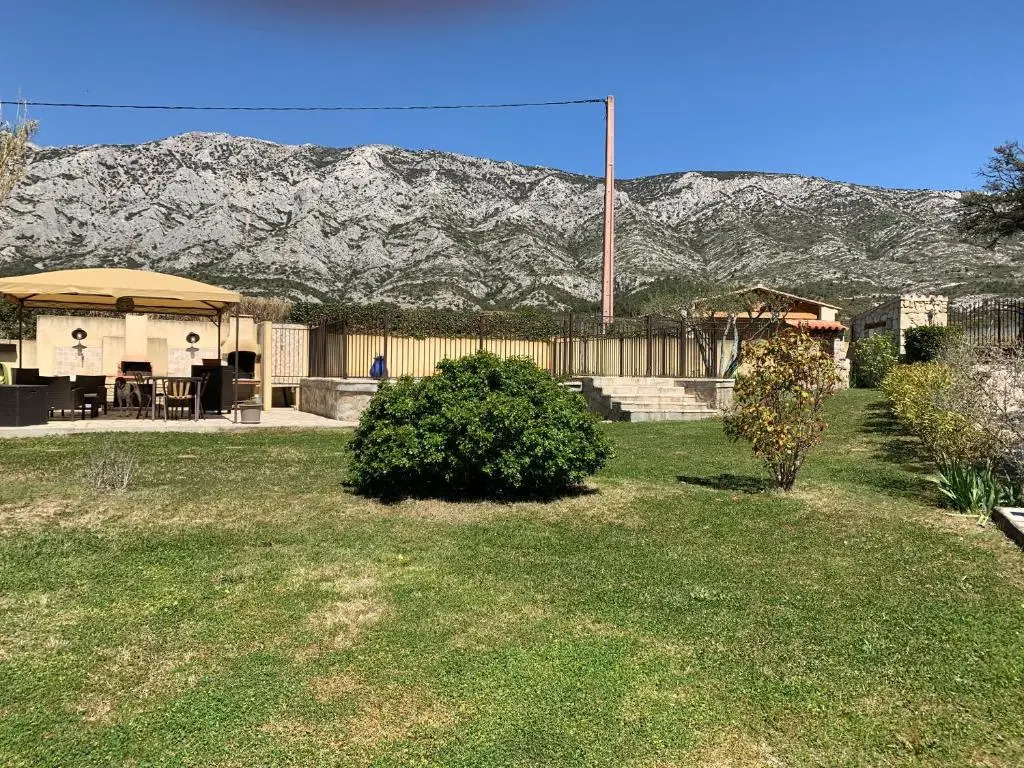 Villa au pied de la sainte Victoire