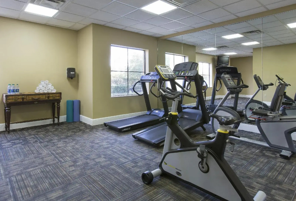 staySky Suites I-Drive Orlando Near Universal