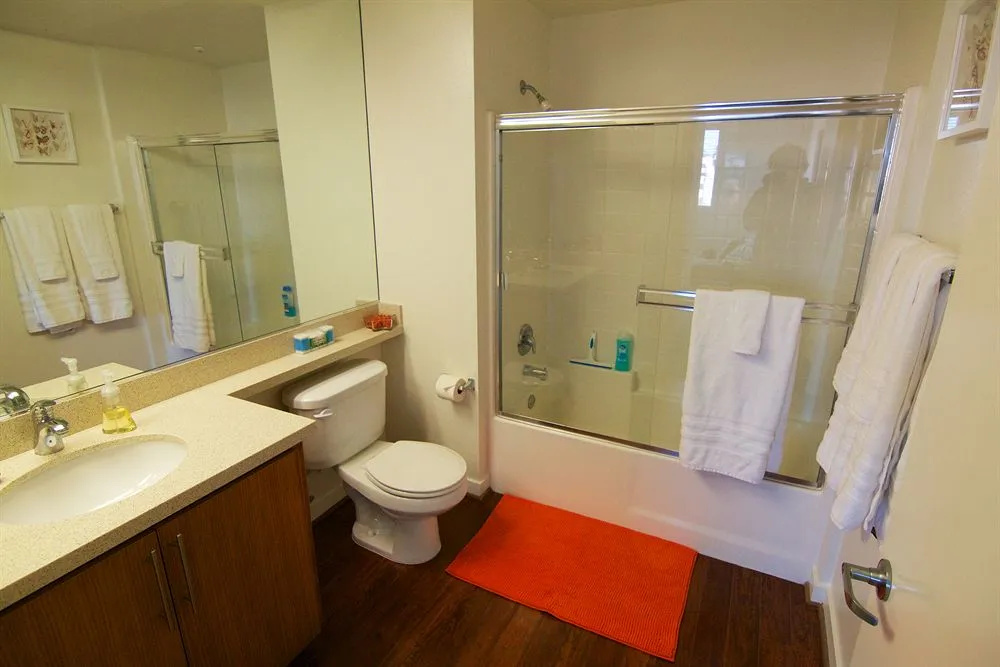 Furnished Suites in Downtown Santa Monica