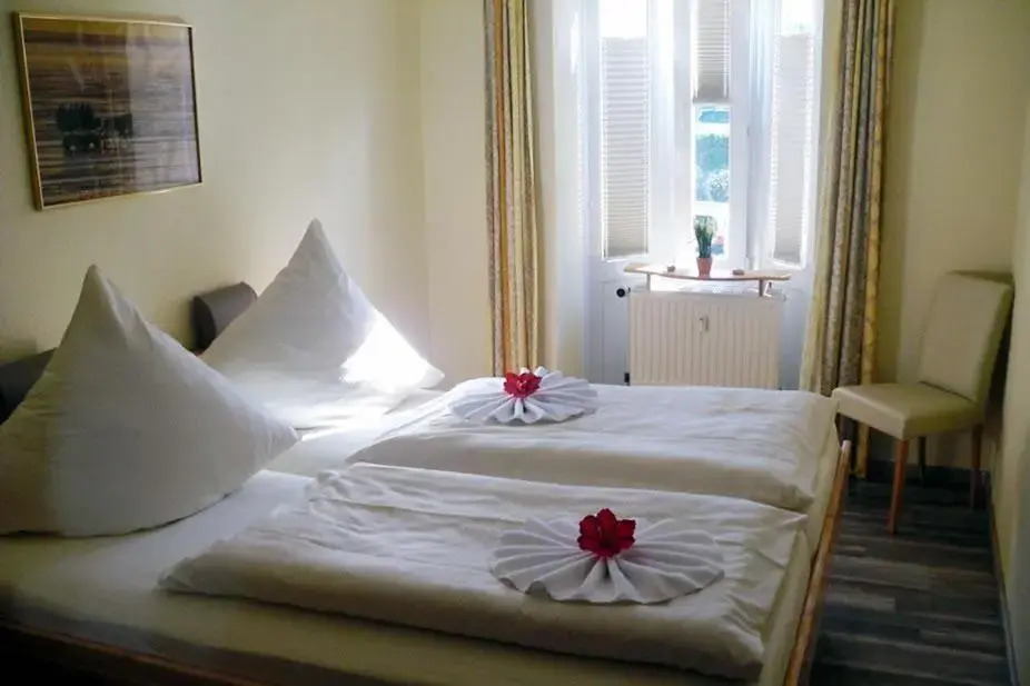 Ferienwohnung-51-mit-Teil-Meerblick-Residenz-Meeresbrandung-Duhnen
