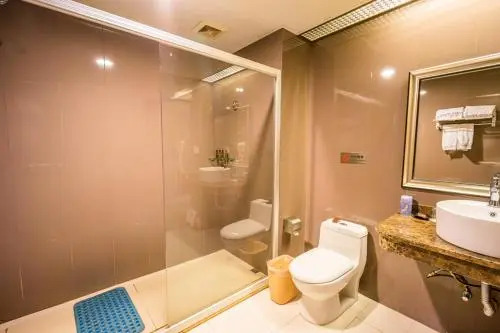 James Joyce Coffetel Hotel Guangzhou Xiaoping Metro Station