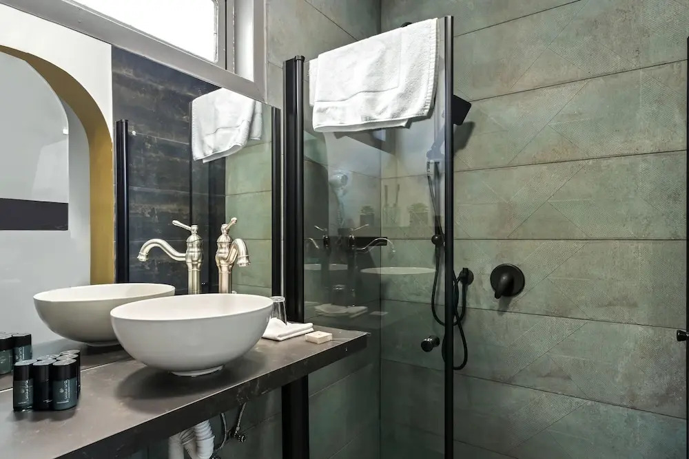 Helios Boutique by La Finca Hotels - עיצוב מהמם , מטבחון בכל חדר וחניה חינם בקרבה לשדרת אוכל ומסעדות!