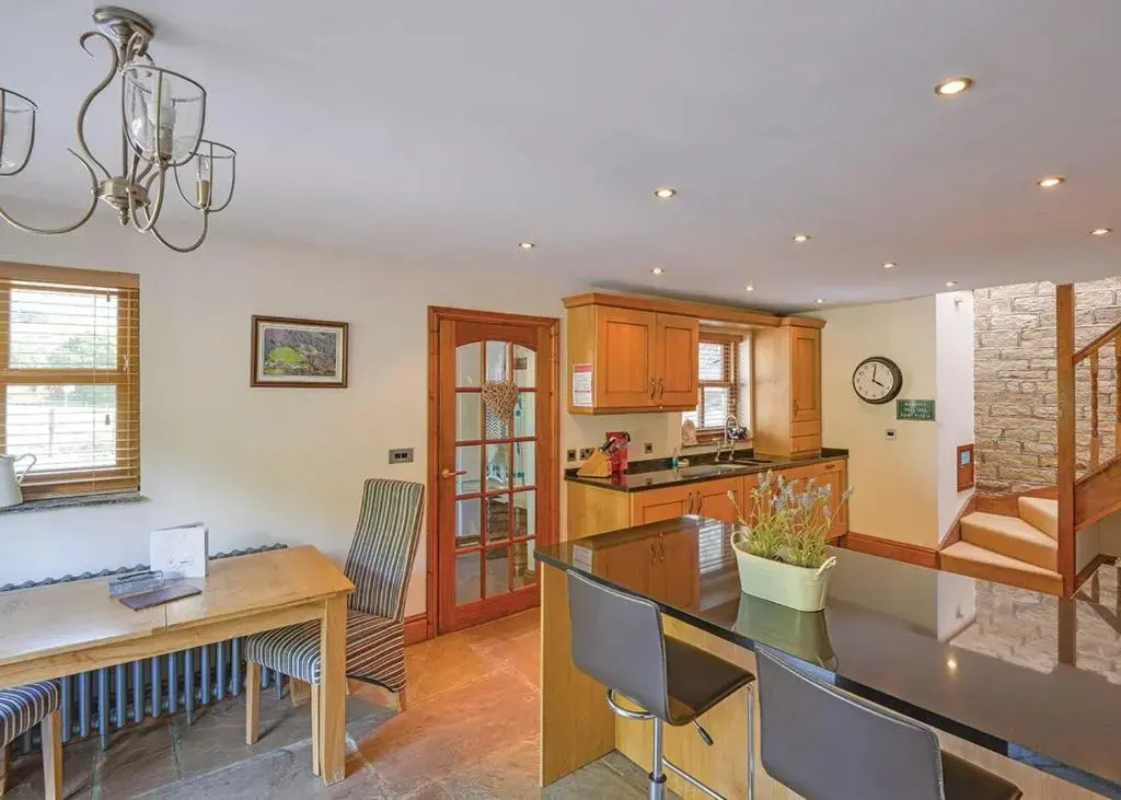 Charlesworth Lodges