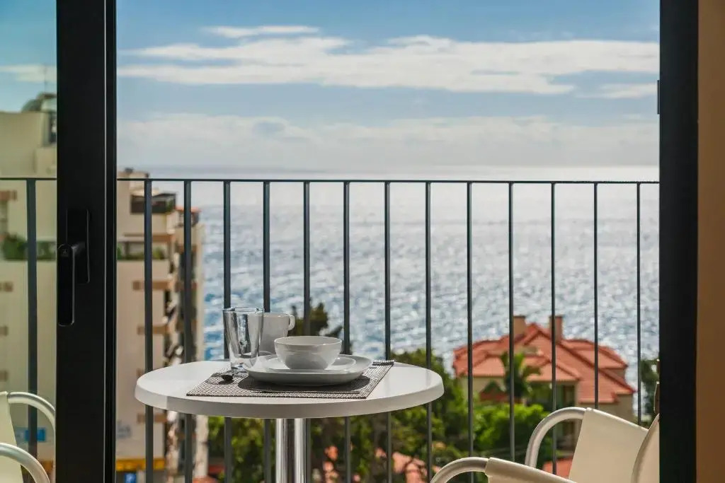 Monumental Plaza by Petit Hotels