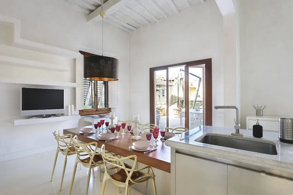 Luxury Apartment in Central Florence