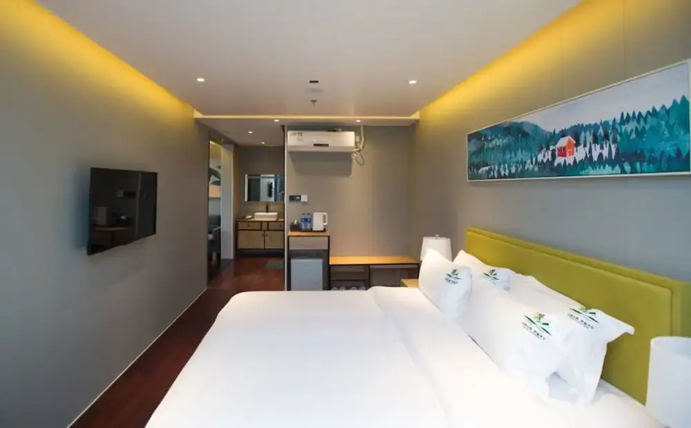 Wild Luxury Holiday Camp