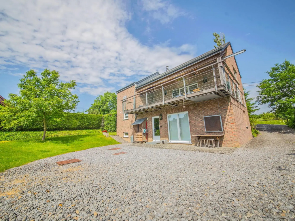 Holiday Home With a Terrace in Warisy