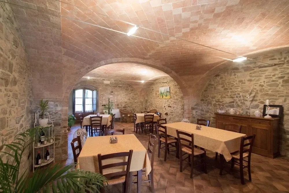 Cottage in Tuscany With Private Pool & Wine