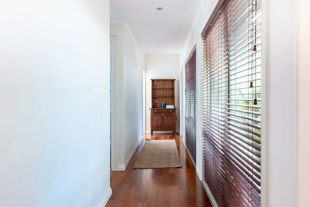 Gorgeous family retreat next to the CBD