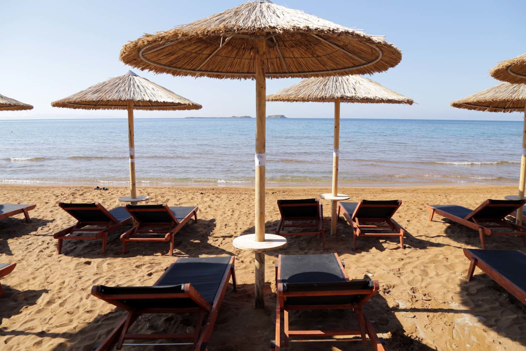 Costa Rossa -Adults Only