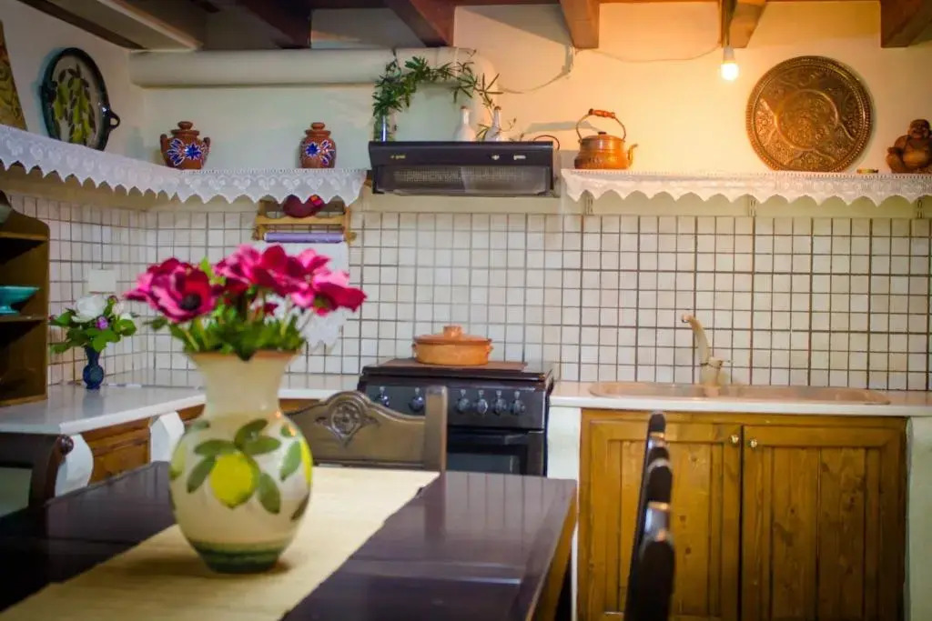 Gioia Traditional House