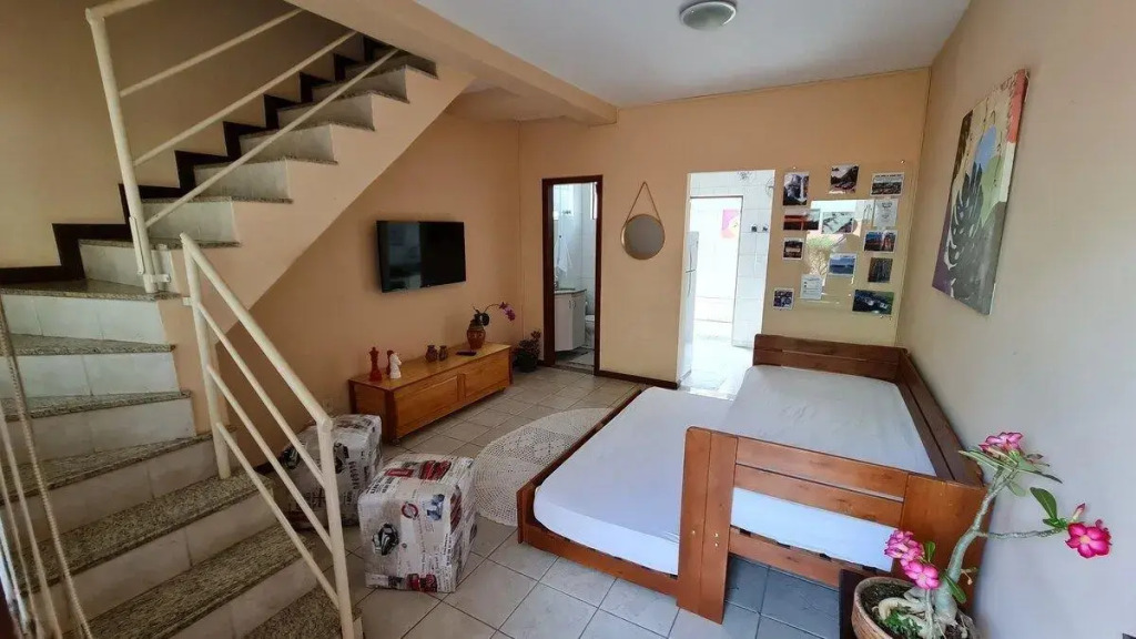 Casa de 2 Suítes com Internet Rápida e Comodidades